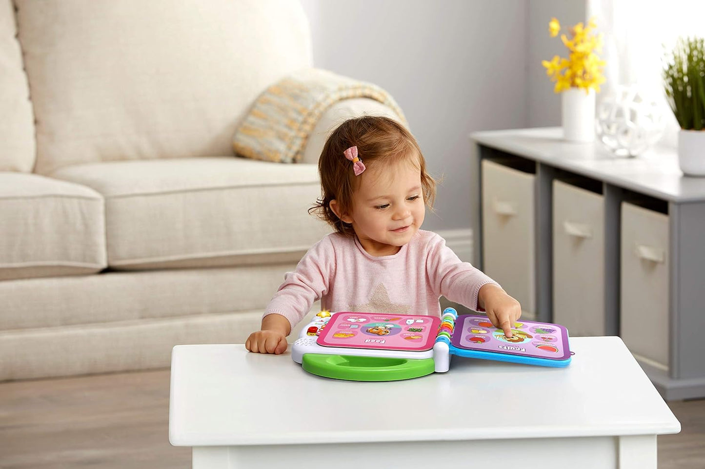 LeapFrog 601503 Learning Friends 100 Words Baby Book Educational and Interactive Bilingual Playbook Toy Toddler and Pre School Boys & Girls 1, 2, 3, 4+ Year Olds, Multi-Colour, One Size