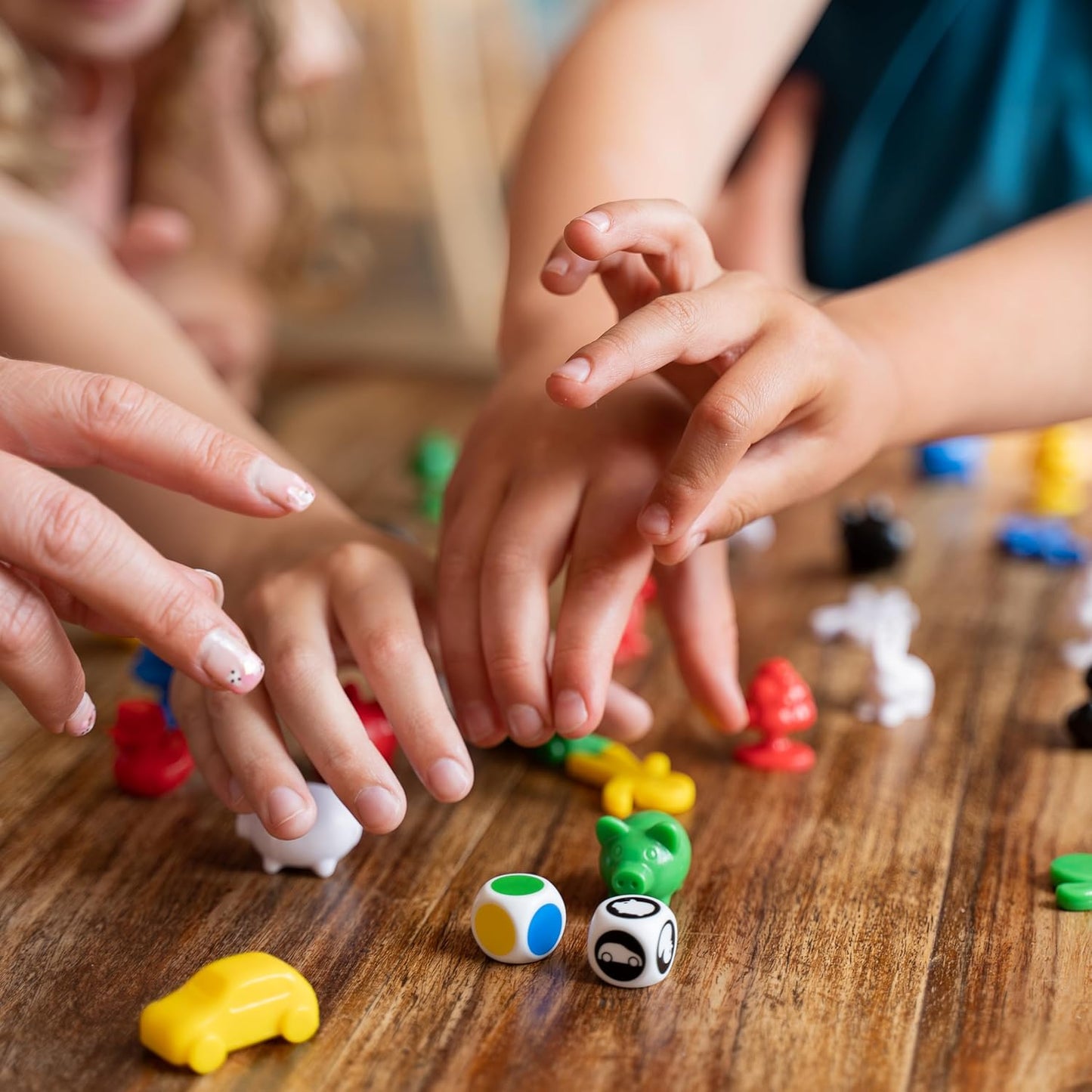 Ideal Grabolo: Find the match and grab it fast reaction game Quick play family game For 3-6 Players Ages 4+, Multicolor