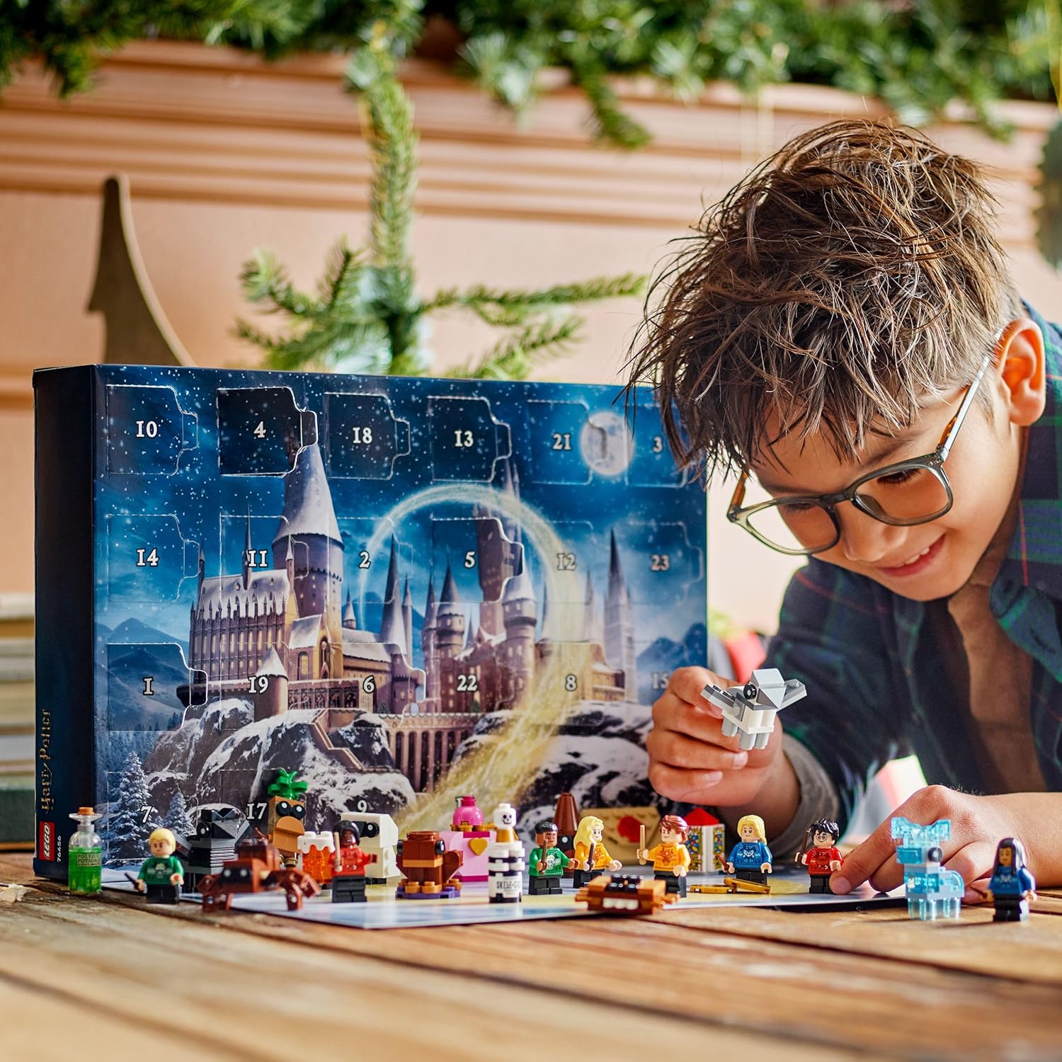 LEGO Harry Potter Advent Calendar 2025 for 7+ Year Old Boys & Girls - Christmas Countdown Toy with 24 Surprises incl. 8 Minifigures in Festive Jumpers, & Mini Builds - Gift Idea - 76456