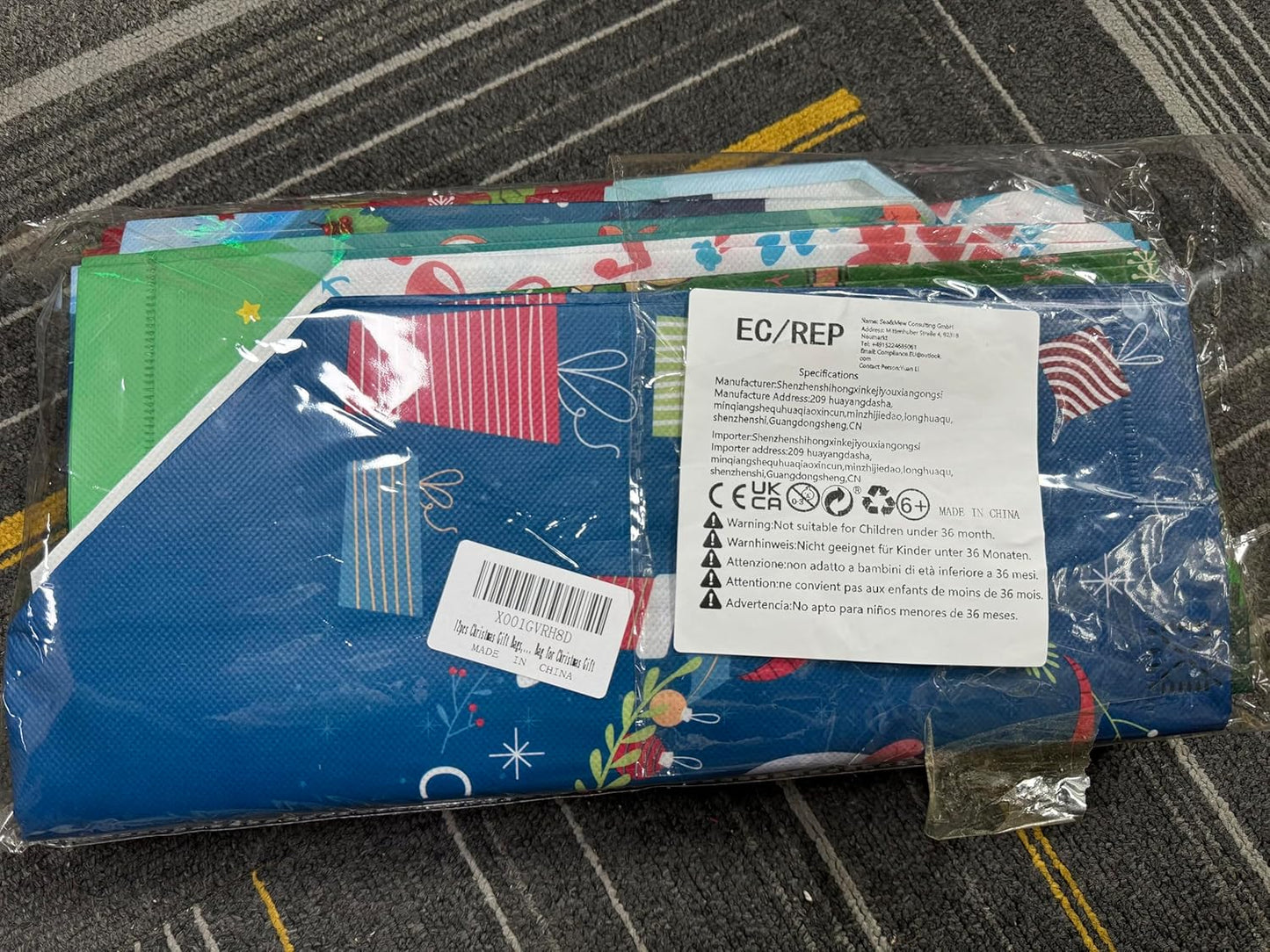 DOJoykey 12pcs Large Christmas Tote Bags with Handle, Reusable Gift Bags Shopping Bag Wrapping Bag for Xmas Holiday Party Decoration